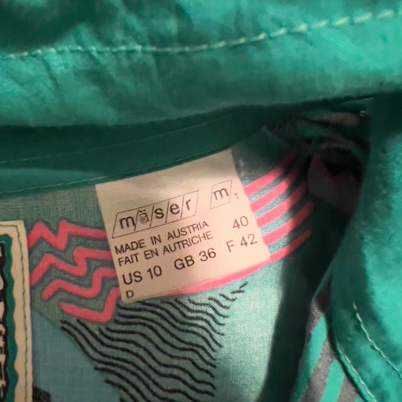 Colorful Geometric Patterned Jacket - Picture 7 of 9